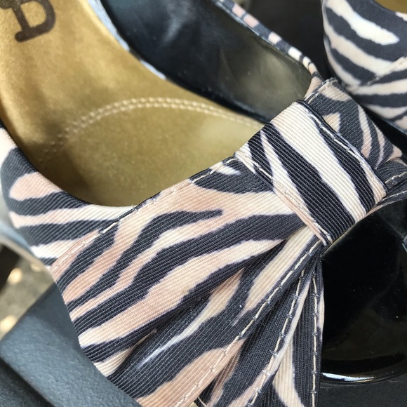 Unisa zebra striped sling back heels - Picture 4 of 6